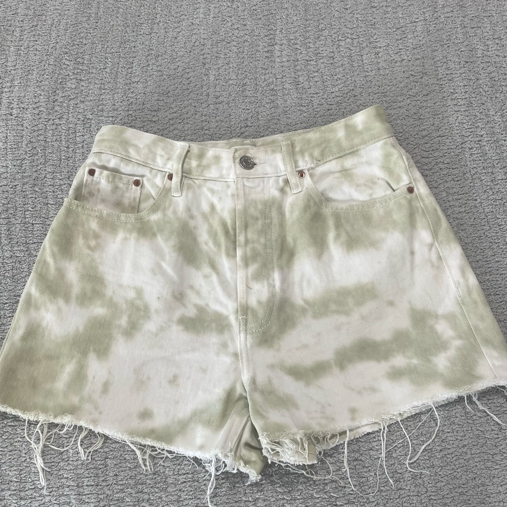 PacSun Ultra Highrise Vintage Short - White/Green Tie Dye denim SIZE: 25